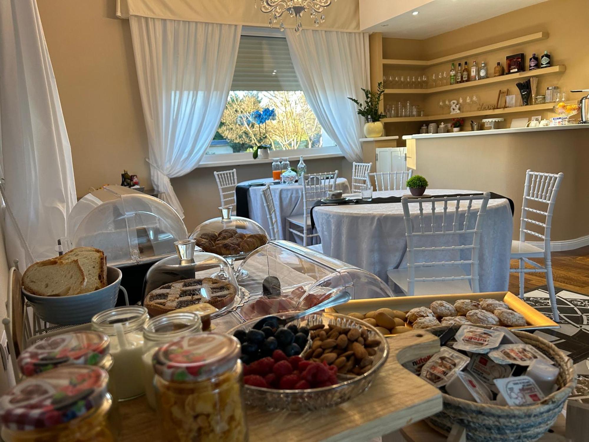 Villa Marchese Lake Maggiore 솜마롬바르도 외부 사진